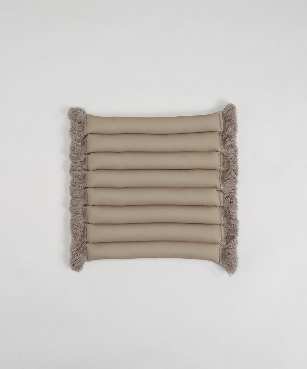 Setepute beige – frynse beige