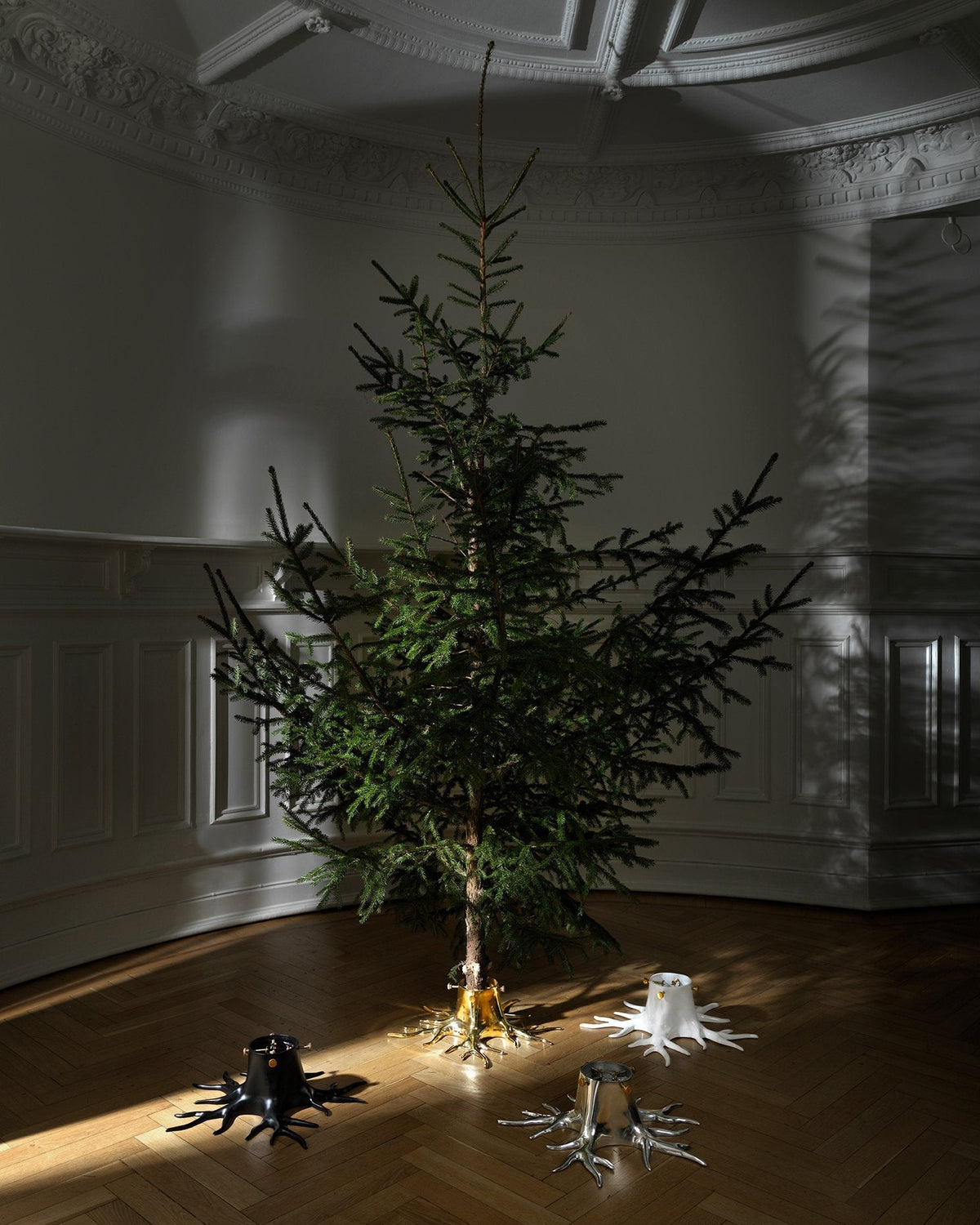 Christmas Tree Stand "The Root" - Silver-3