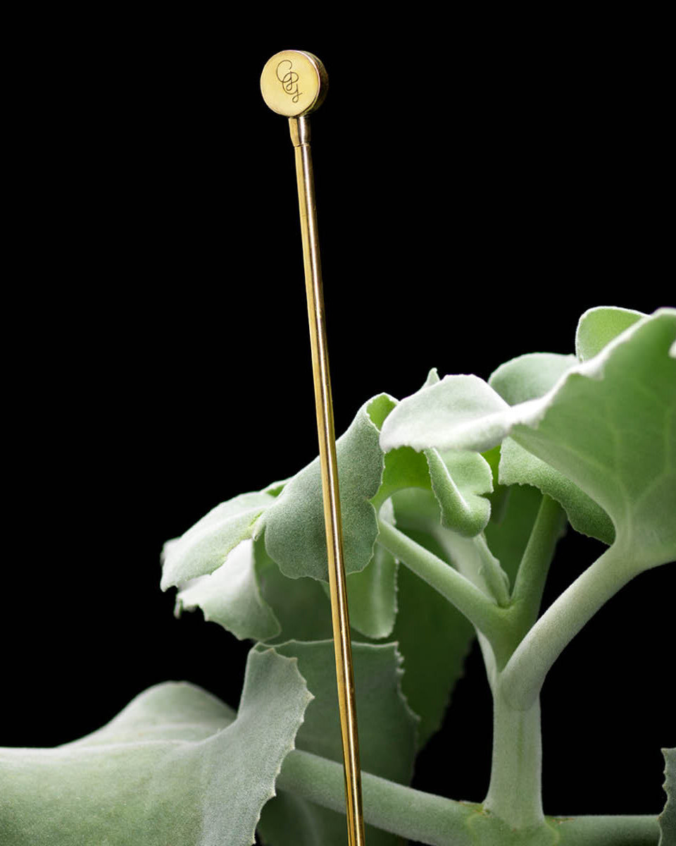 The GG Button Flower Stick