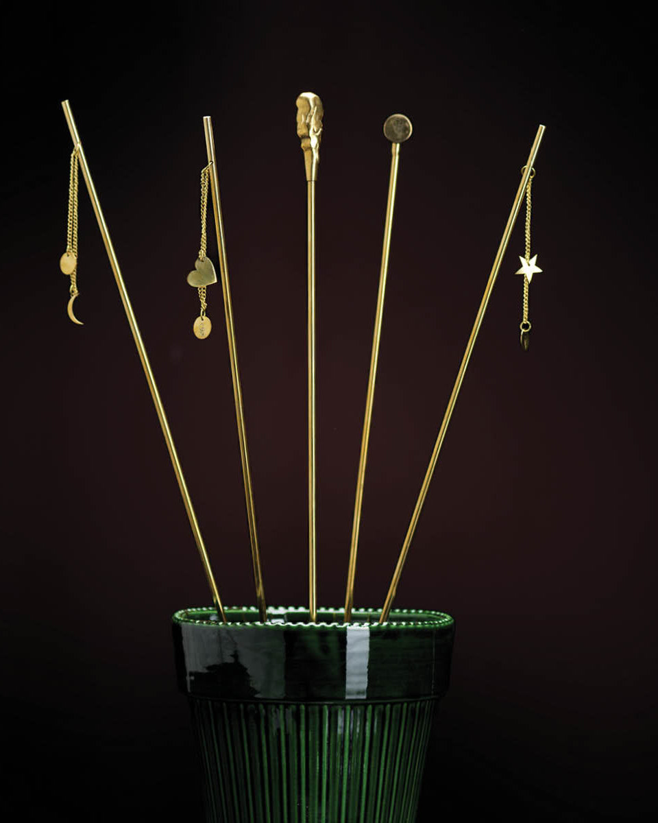 The GG Button Flower Stick