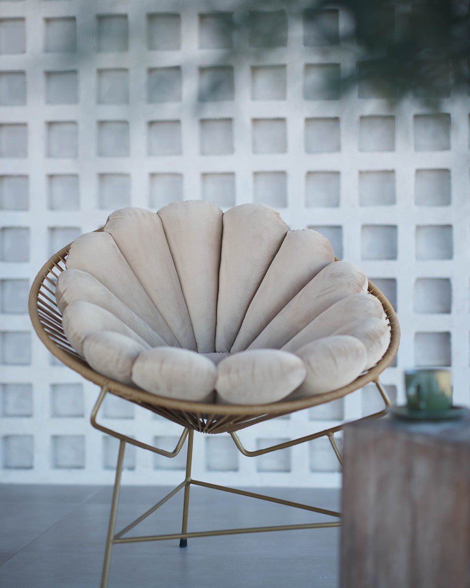 Shell Cushion Beige-1